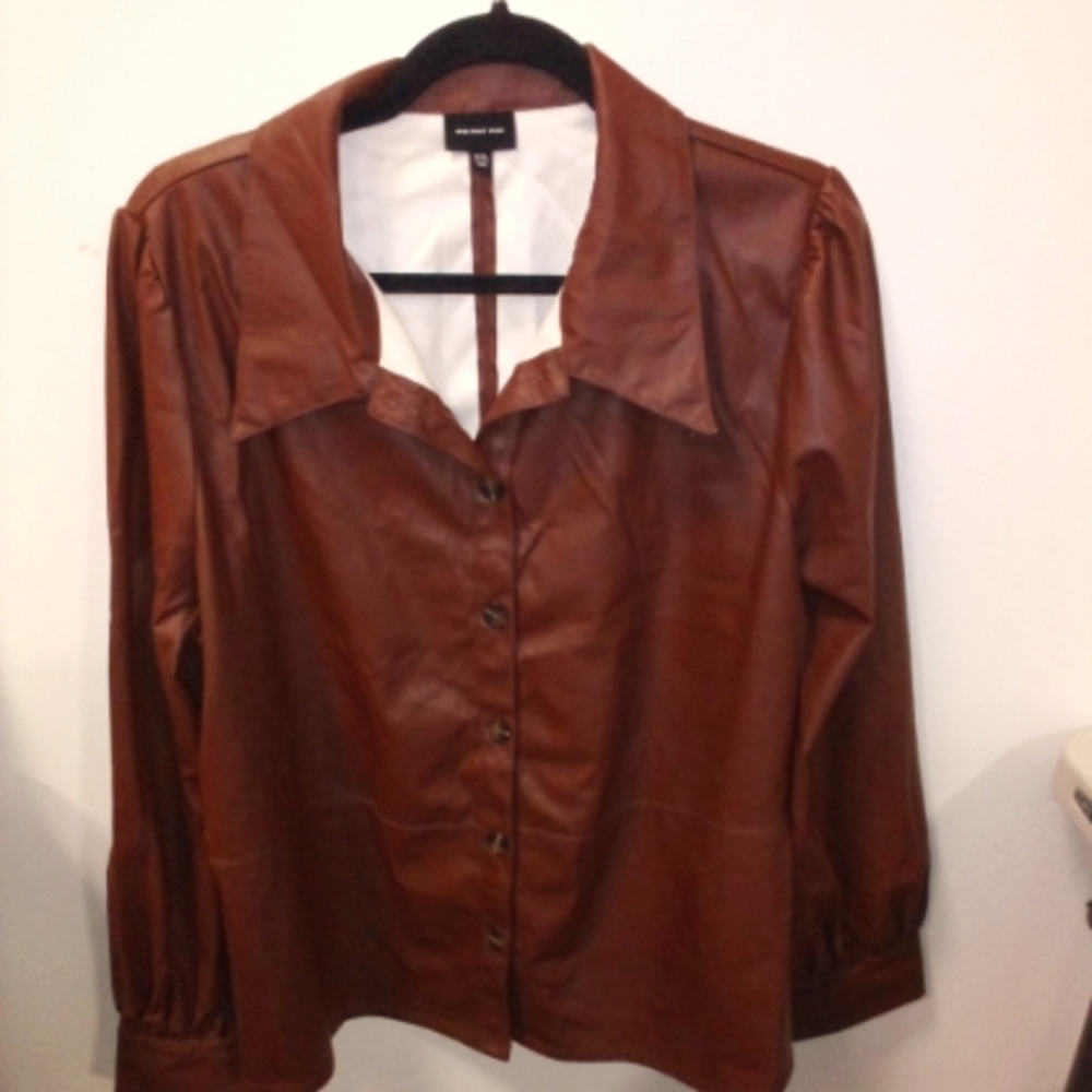 Women's business/casual top